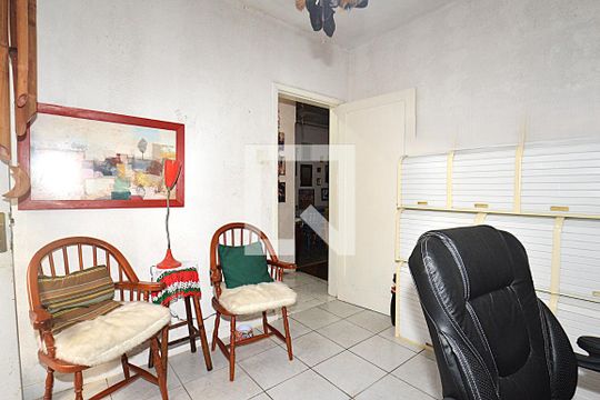 Quarto 1 de apartamento para alugar com 3 quartos, 85m² em Moinhos de Vento, Porto Alegre