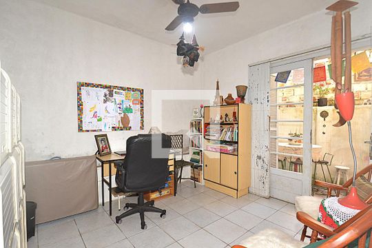 Quarto 1 de apartamento para alugar com 3 quartos, 85m² em Moinhos de Vento, Porto Alegre