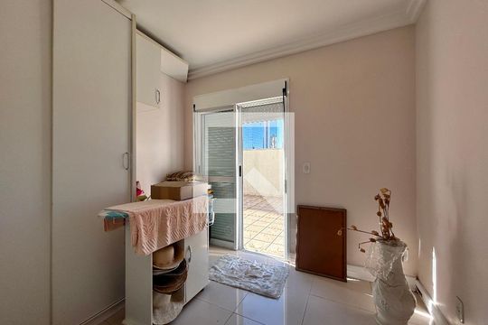 Quarto 2 de apartamento para alugar com 3 quartos, 170m² em Centro, São Leopoldo