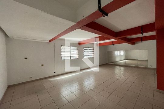 Sala de casa para alugar com 2 quartos, 250m² em Vila Lageado, São Paulo