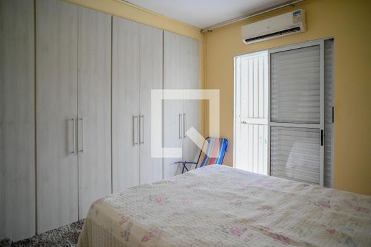 Quarto 1 de casa à venda com 2 quartos, 180m² em Sacomã, São Paulo