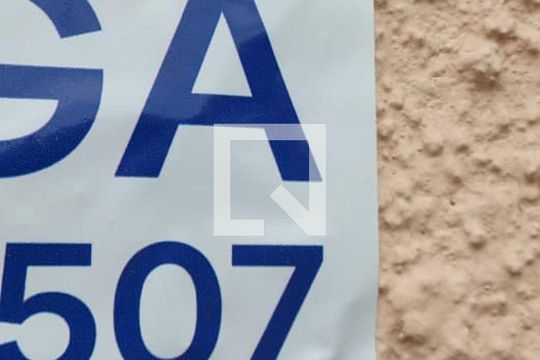 Placa instalada de casa para alugar com 4 quartos, 166m² em Lourdes, Belo Horizonte