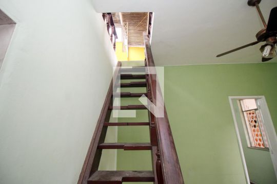 Sala - escada terraço de apartamento à venda com 3 quartos, 65m² em Brás de Pina, Rio de Janeiro