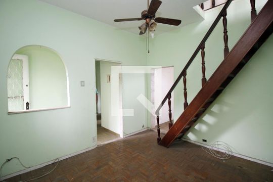 Sala de apartamento à venda com 3 quartos, 65m² em Brás de Pina, Rio de Janeiro