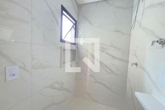 Casa à venda com 3 quartos, 100m² em Vila Frugoli, São Paulo