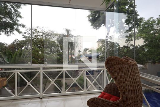 Varanda da Suíte de casa de condomínio à venda com 4 quartos, 420m² em Jardim Leonor, São Paulo