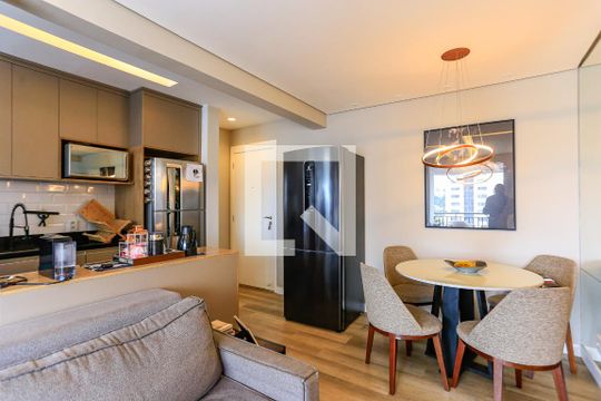 Sala de apartamento para alugar com 3 quartos, 67m² em Instituto de Previdência, São Paulo