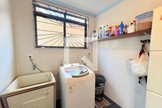 Área de Serviço de casa à venda com 3 quartos, 200m² em Jardim Florestal, Jundiaí