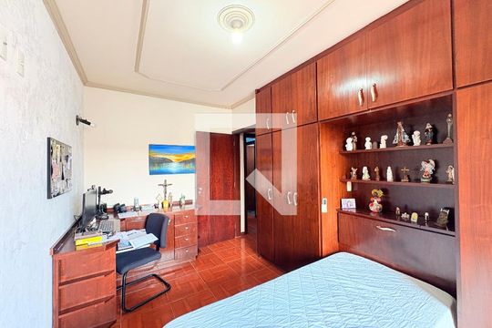 Quarto 1 de casa à venda com 3 quartos, 200m² em Jardim Florestal, Jundiaí