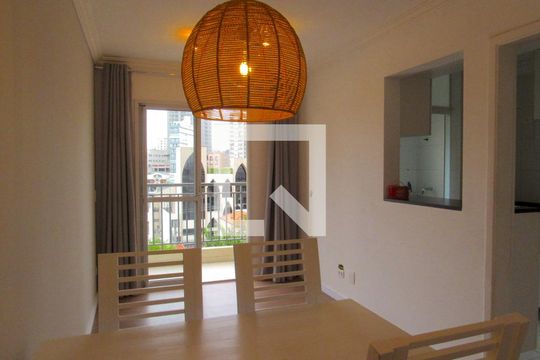 Sala de apartamento para alugar com 2 quartos, 53m² em Centro, Osasco