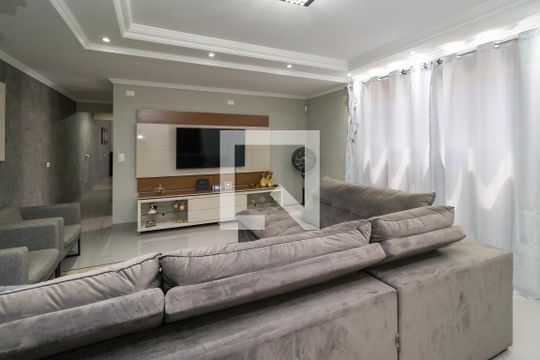Sala de casa à venda com 3 quartos, 400m² em Parque dos Bancarios, São Paulo