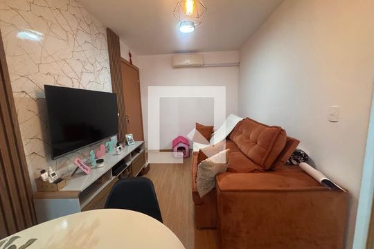 Apartamento à venda com 2 quartos, 58m² em Santos Dumont, São Leopoldo