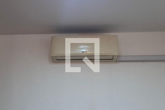 Apartamento à venda com 2 quartos, 58m² em Santos Dumont, São Leopoldo