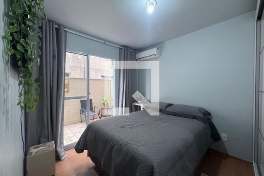Apartamento à venda com 2 quartos, 58m² em Santos Dumont, São Leopoldo