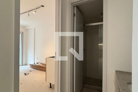 Banheiro de apartamento à venda com 1 quarto, 50m² em Gávea, Rio de Janeiro