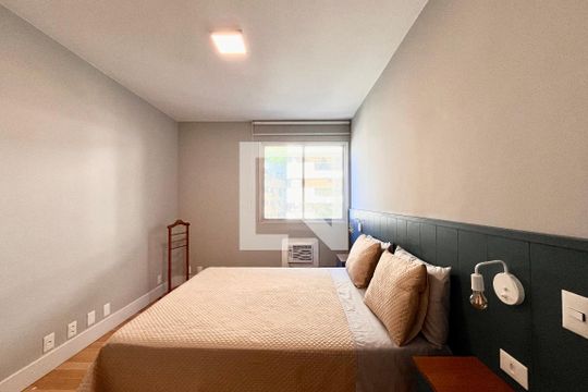 Suíte de apartamento à venda com 2 quartos, 80m² em Ipanema, Rio de Janeiro