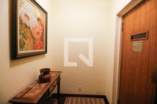 Hall de entrada de apartamento à venda com 3 quartos, 198m² em Paraíso do Morumbi, São Paulo