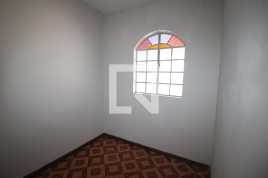 Quarto 3 de casa à venda com 3 quartos, 320m² em Eldoradinho, Contagem