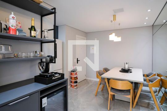 Sala de apartamento à venda com 2 quartos, 70m² em Rudge Ramos, São Bernardo do Campo