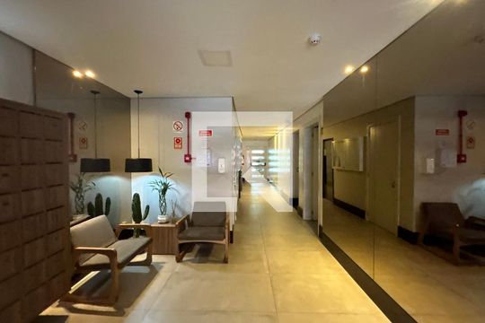 Hall de entrada de apartamento à venda com 1 quarto, 50m² em Ideal, Novo Hamburgo