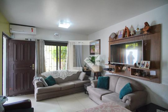Sala de casa para alugar com 3 quartos, 135m² em Guarani, Novo Hamburgo