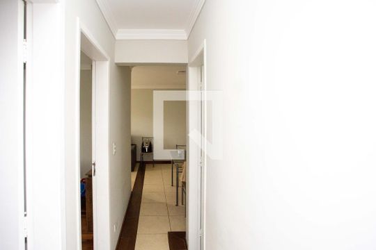 Corredor de apartamento para alugar com 3 quartos, 75m² em Centro, Diadema