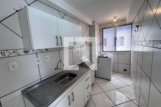 Cozinha de apartamento à venda com 3 quartos, 52m² em Santos Dumont, São Leopoldo