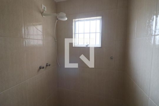 Banheiro 2 de casa à venda com 4 quartos, 171m² em Veloso, Osasco