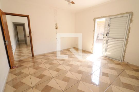 Sala de casa à venda com 4 quartos, 171m² em Veloso, Osasco