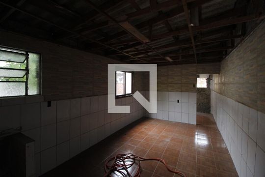 Studio de casa para alugar com 2 quartos, 167m² em Jardim Itu, Porto Alegre
