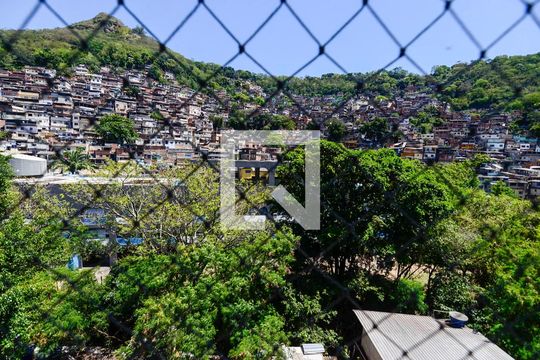 Quarto 1 de apartamento para alugar com 2 quartos, 60m² em Tijuca, Rio de Janeiro