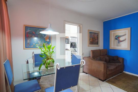 Sala de apartamento à venda com 1 quarto, 41m² em Bom Jesus, Porto Alegre