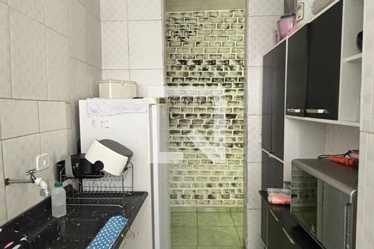 Cozinha de apartamento à venda com 2 quartos, 49m² em Parque Erasmo Assunção, Santo André