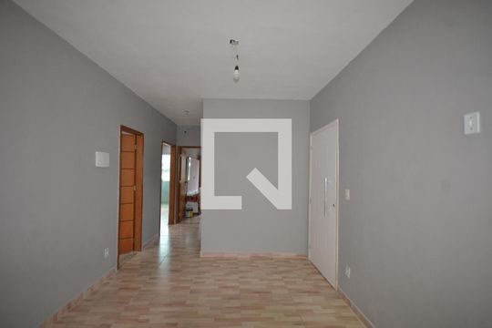 Sala de casa de condomínio para alugar com 3 quartos, 100m² em Bento Ribeiro, Rio de Janeiro