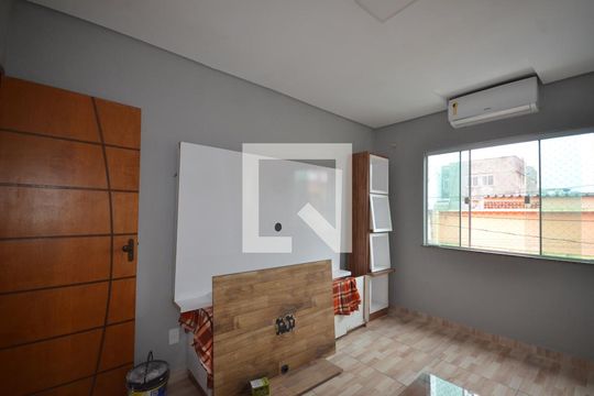 Suíte de casa de condomínio para alugar com 3 quartos, 100m² em Bento Ribeiro, Rio de Janeiro