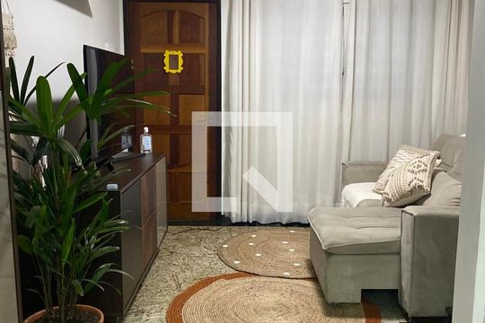Sala de casa de condomínio à venda com 2 quartos, 118m² em Bairro dos Casa, São Bernardo do Campo