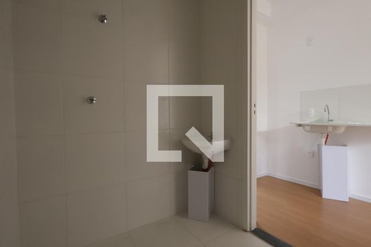 Banheiro de apartamento à venda com 1 quarto, 17m² em Jardim Monte Kemel, São Paulo