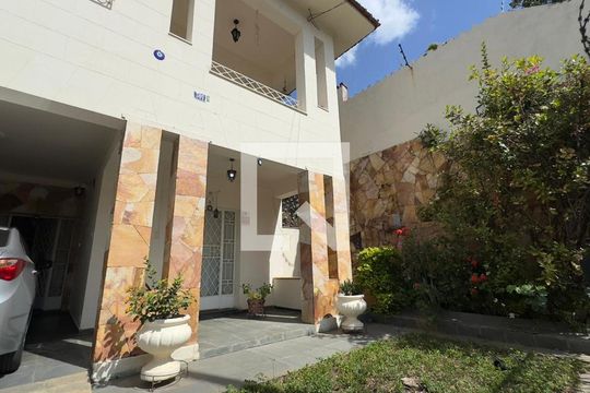 Casa à venda com 5 quartos, 450m² em São Lucas, Belo Horizonte