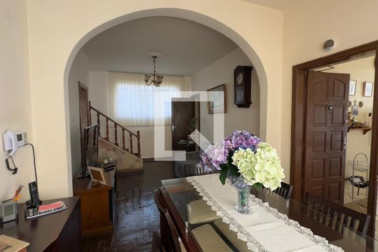 Casa à venda com 5 quartos, 450m² em São Lucas, Belo Horizonte