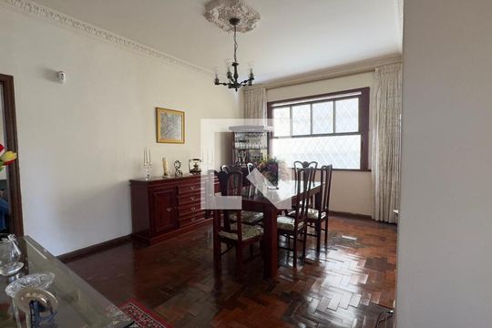 Casa à venda com 5 quartos, 450m² em São Lucas, Belo Horizonte