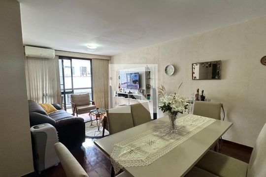 Sala de apartamento à venda com 3 quartos, 90m² em Recreio dos Bandeirantes, Rio de Janeiro