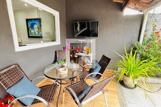 Quintal de casa de condomínio para alugar com 5 quartos, 196m² em Vargem Pequena, Rio de Janeiro