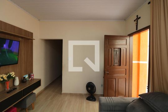 Sala de casa à venda com 2 quartos, 150m² em Jardim Tango, São Paulo