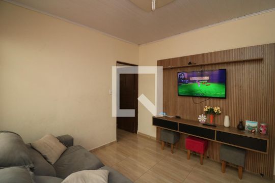 Sala de casa à venda com 2 quartos, 150m² em Jardim Tango, São Paulo