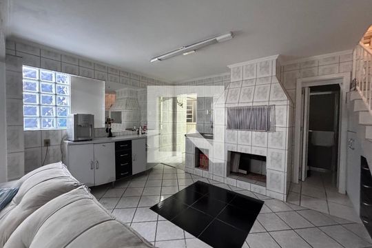 Sala de casa para alugar com 2 quartos, 150m² em Centro, São Leopoldo