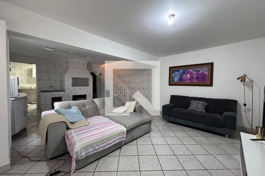 Sala de casa para alugar com 2 quartos, 150m² em Centro, São Leopoldo