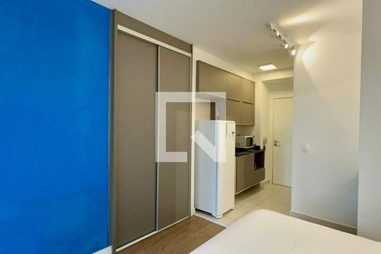 Studio de kitnet/studio para alugar com 1 quarto, 23m² em Vila Madalena, São Paulo