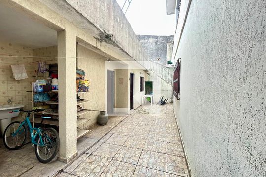 Área externa de casa à venda com 6 quartos, 400m² em Vila Barros, Guarulhos