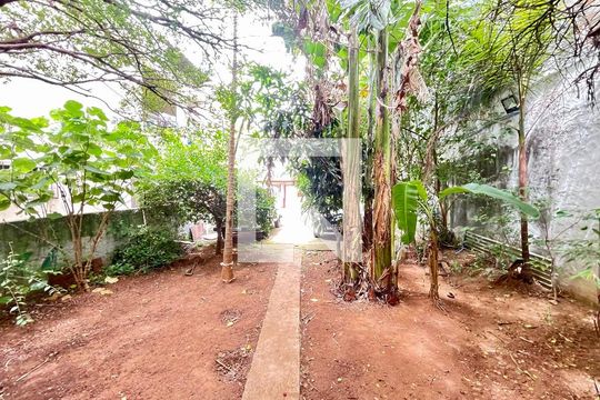 Quintal de casa à venda com 6 quartos, 400m² em Vila Barros, Guarulhos