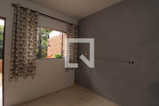 Casa à venda com 4 quartos, 212m² em Jardim Mirante, Várzea Paulista